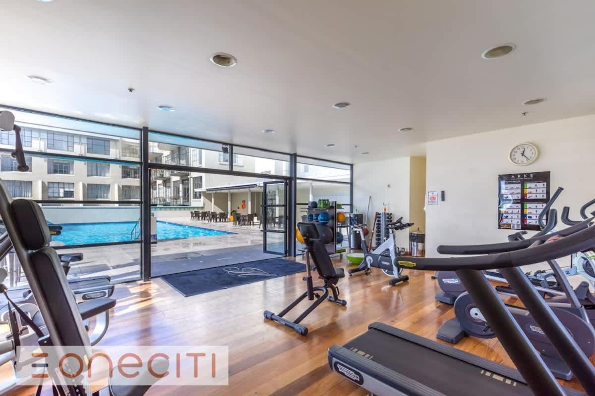 Apartment Luxury Heritage With Free Parking, Pools And Gyms
